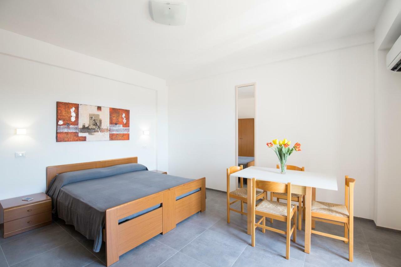 Aparthotel Svevo Sea House Vieste Exterior foto